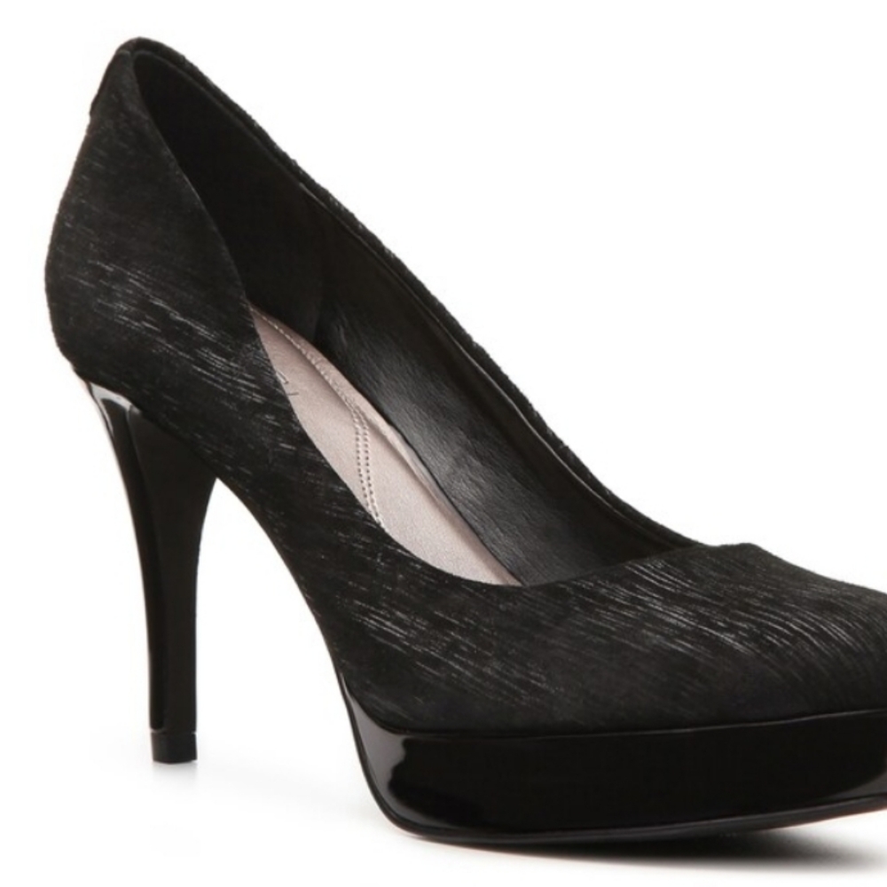 Tahari Sofia high heels 👠  size 5 1/2 M